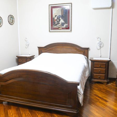 Ferienwohnung La Dimora Di Nonno Piero Manta Exterior foto