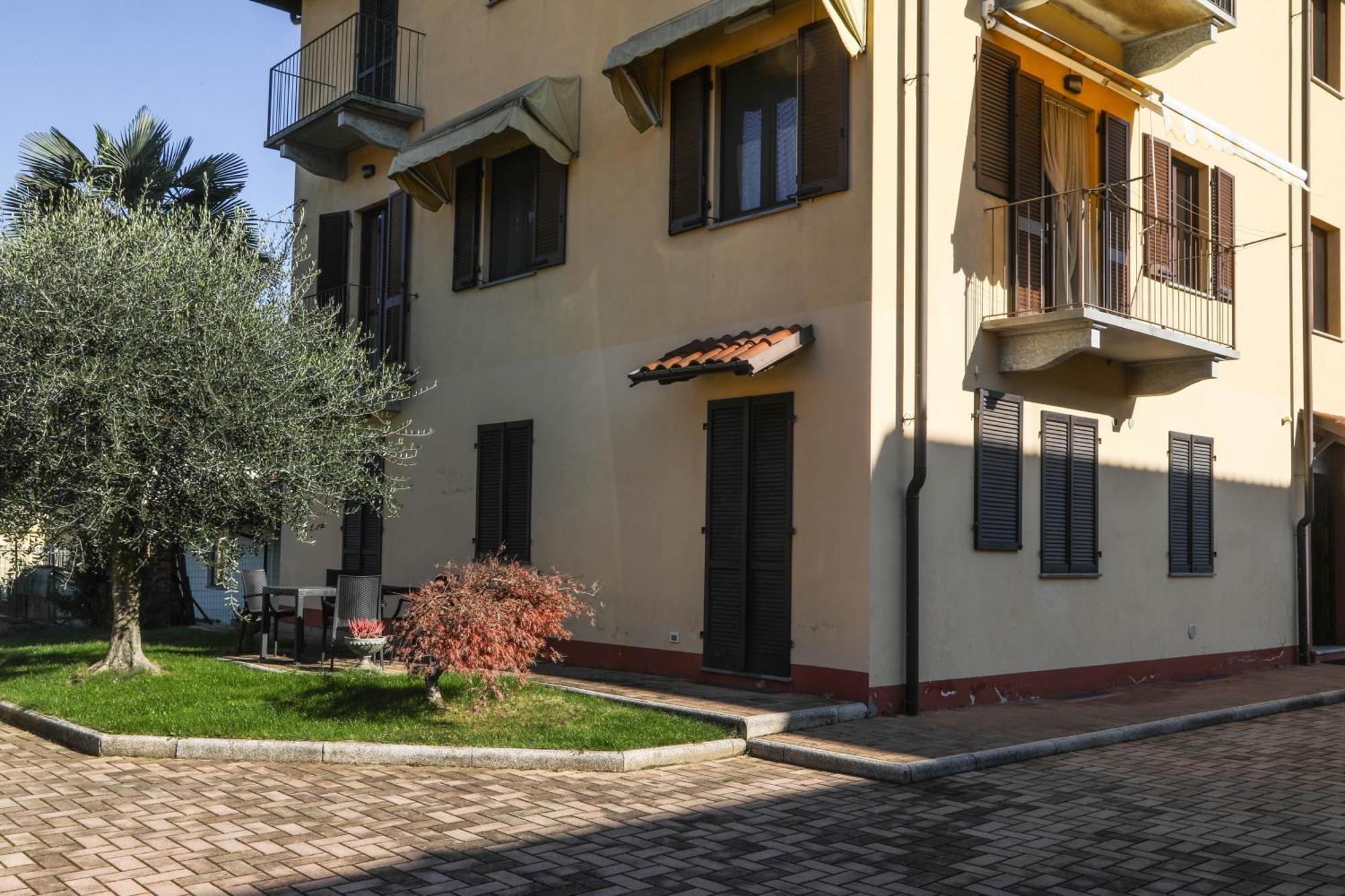 Ferienwohnung La Dimora Di Nonno Piero Manta Exterior foto